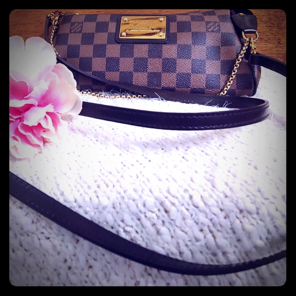 LV Evenning Clutch/Crossbody Purse